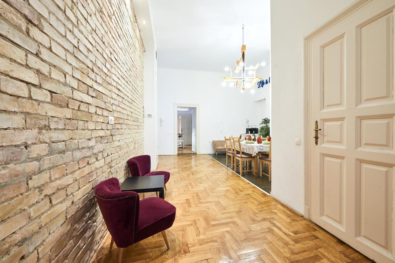 Large Apartment For Groups City Center Dist. VII Budapeste Exterior foto