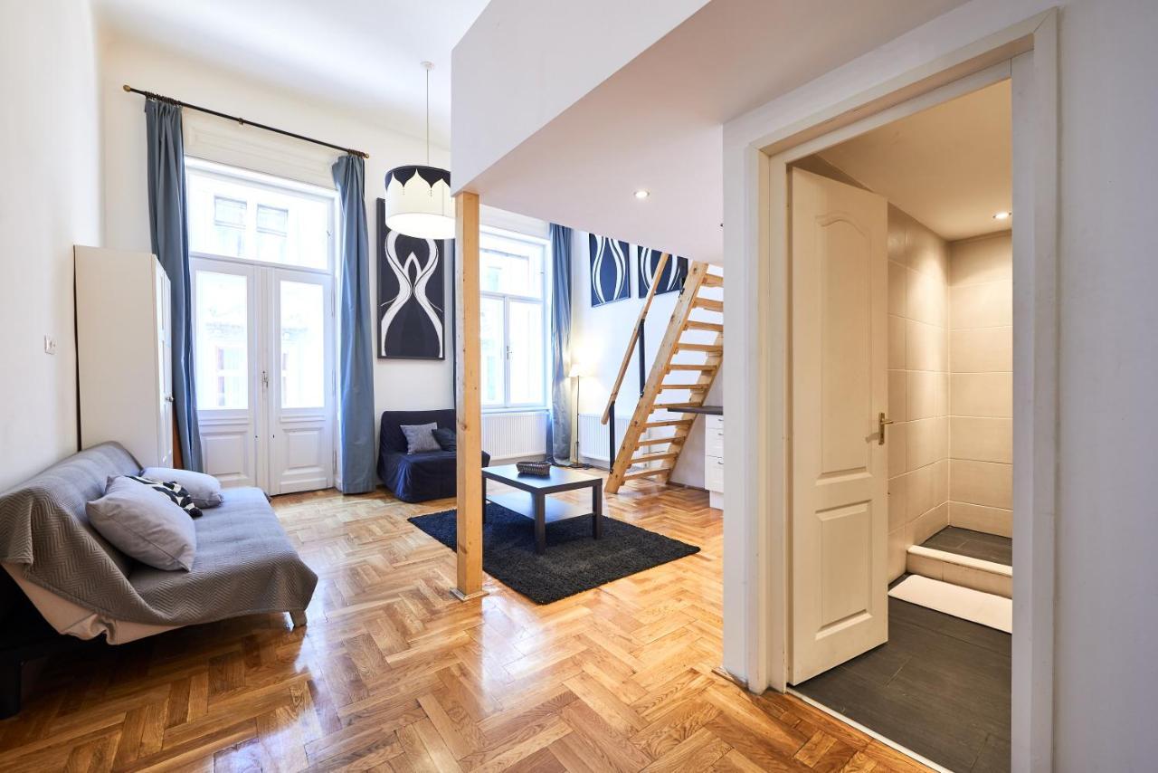 Large Apartment For Groups City Center Dist. VII Budapeste Exterior foto