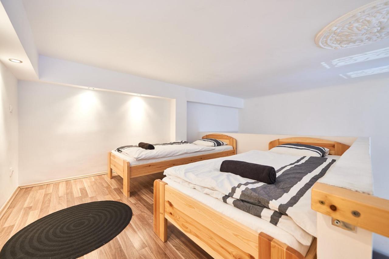 Large Apartment For Groups City Center Dist. VII Budapeste Exterior foto