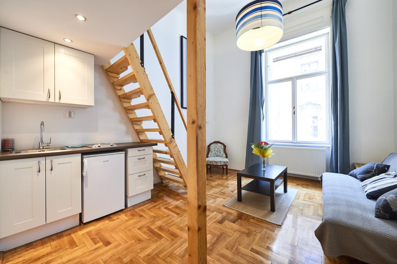 Large Apartment For Groups City Center Dist. VII Budapeste Exterior foto